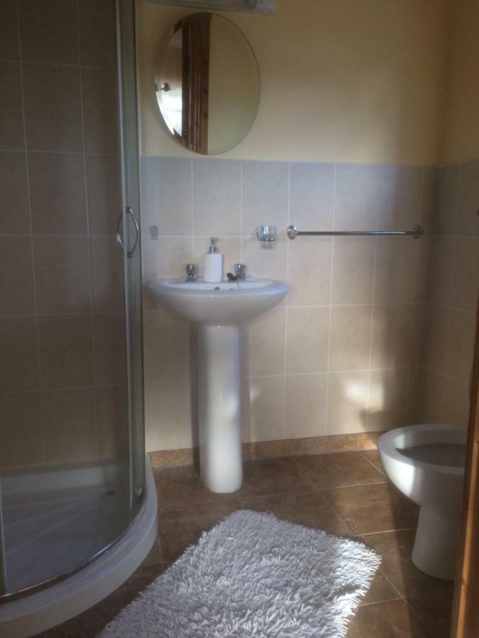 Culdonagh Manor B&B Malin Стая снимка