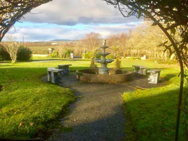 Culdonagh Manor B&B Malin Екстериор снимка